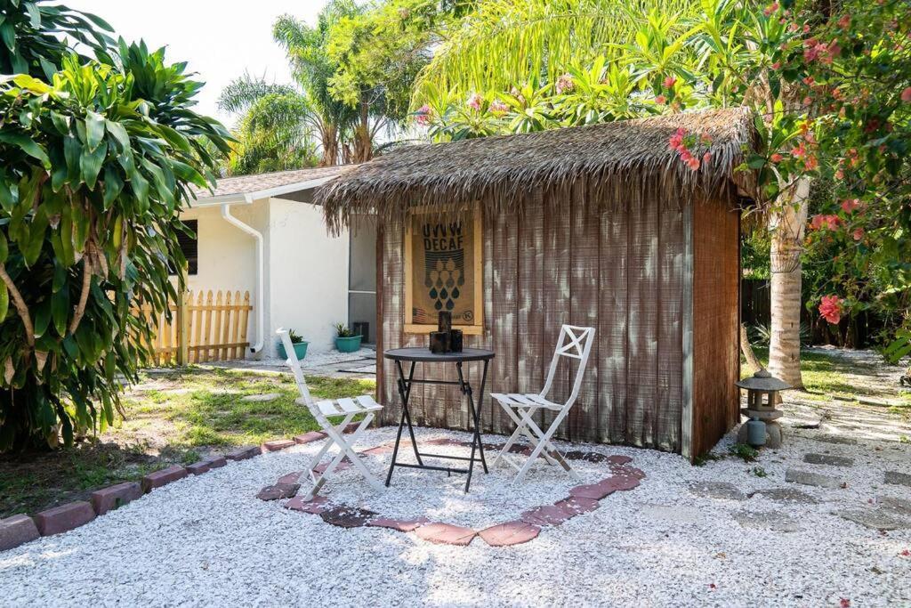 Welcome To The Bray Escape 4 Miles To Siesta Key Σεϊρασότα Εξωτερικό φωτογραφία